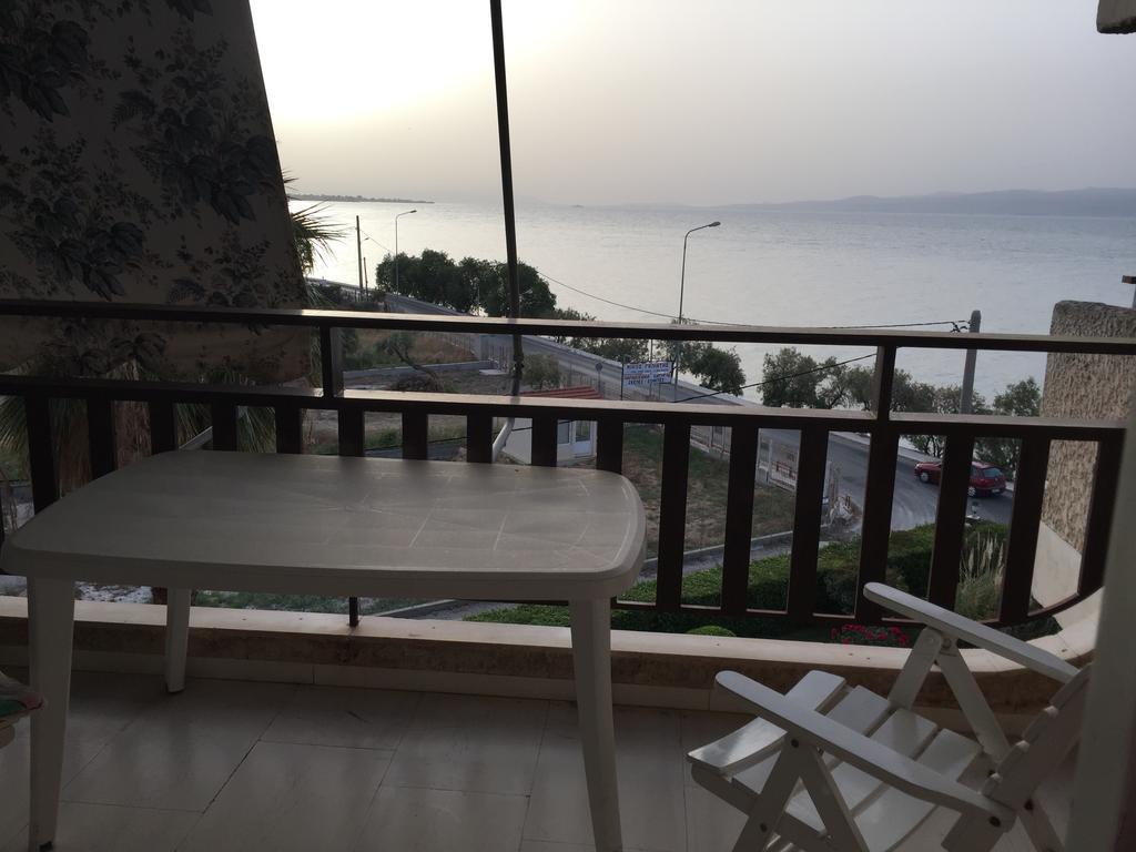 Vlastos Apartment カラモス エクステリア 写真