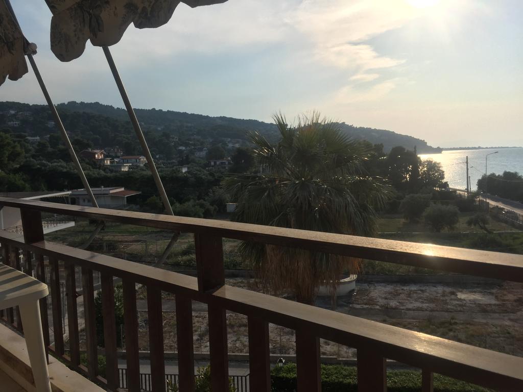 Vlastos Apartment カラモス エクステリア 写真